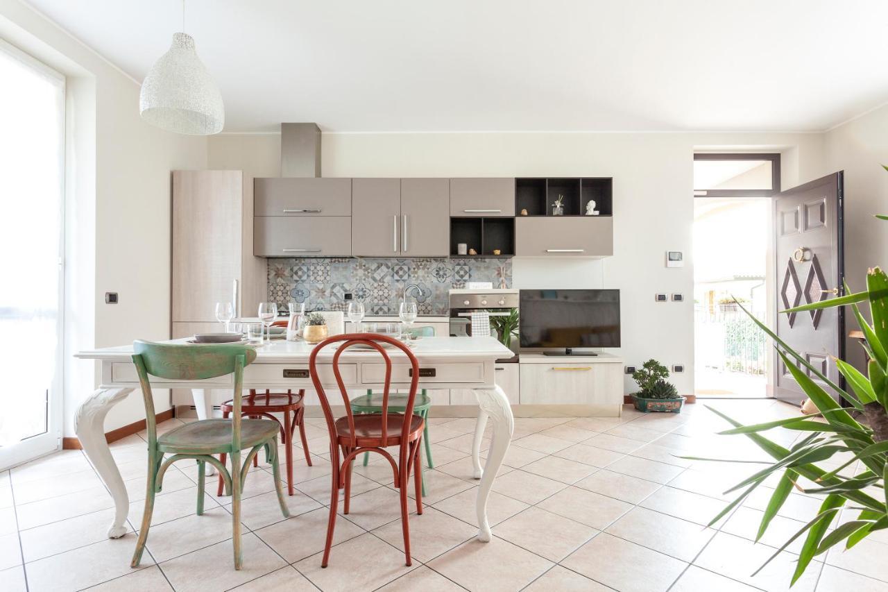 Apartment Misiadele Carnago Exterior foto